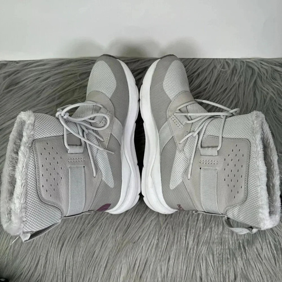 The North Face Womens Size 7 Gray Insulated Snow Boot - Picture 7 of 10